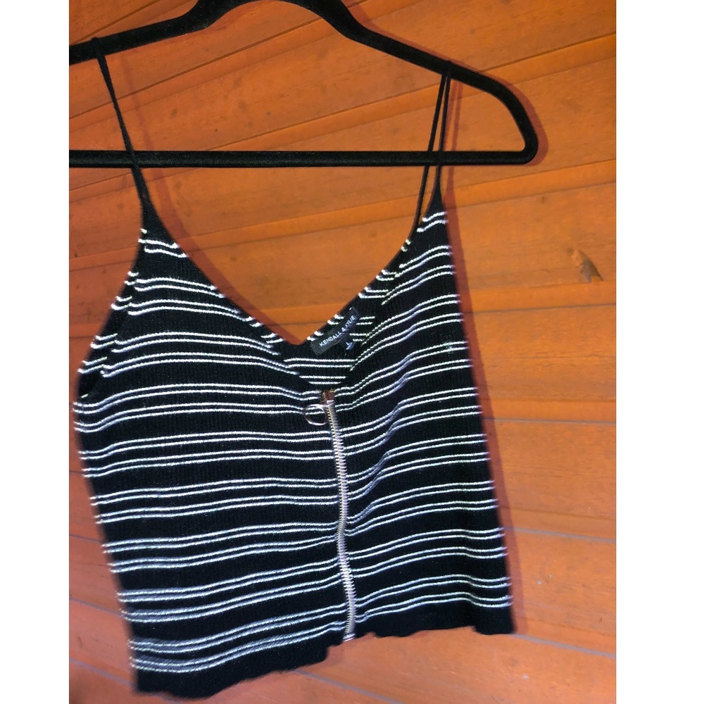 Kendal&Kylie spaghetti strap crop top